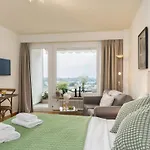 Apartment Double Room Modern-6 By Interhome
