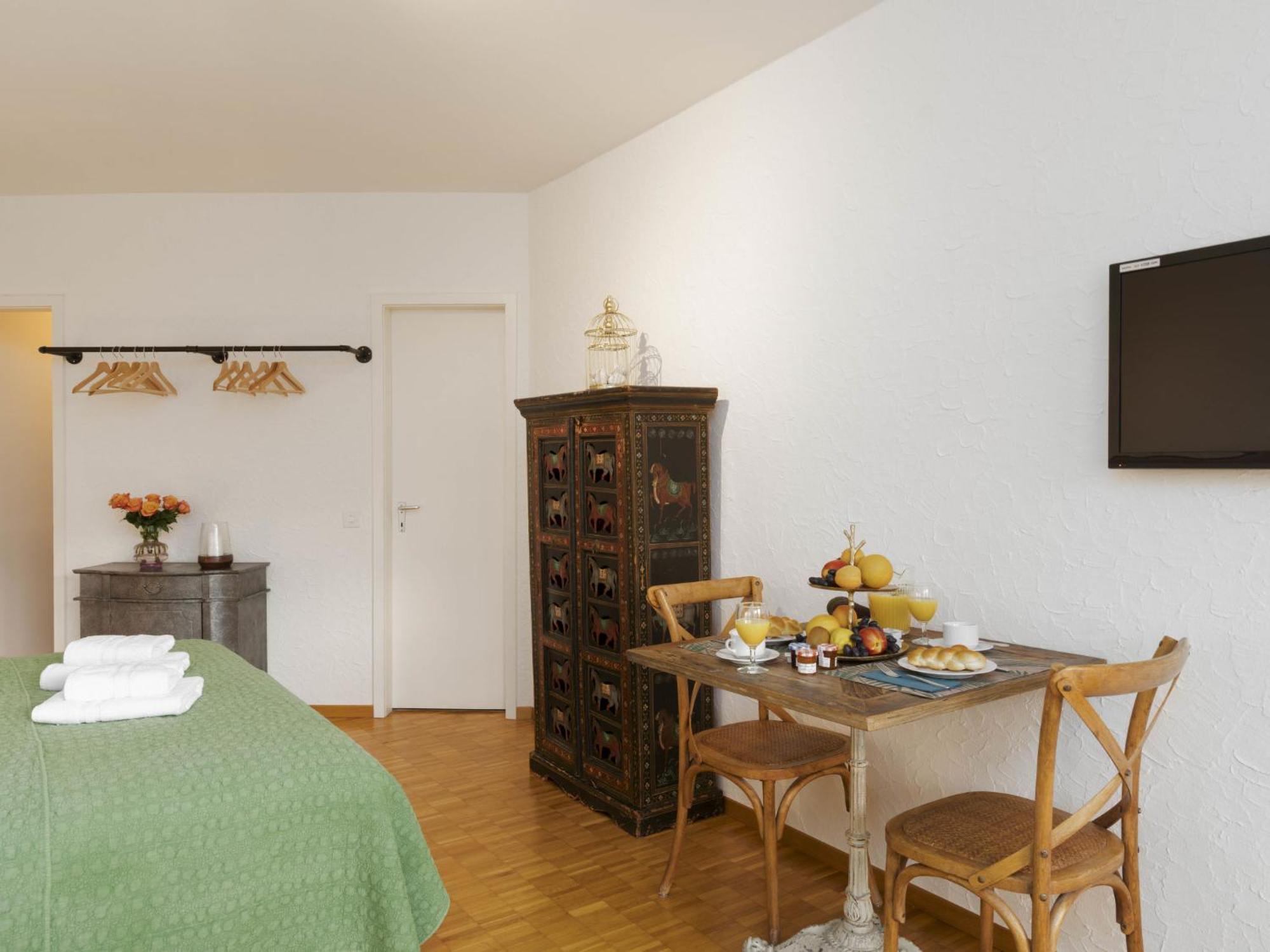 Double Modern.6 Apartment *